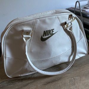 | NIKE | Sports Bag